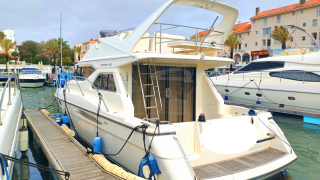 FOR SALE:  Princess 360 Flybridge