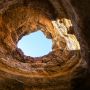 Visite a Gruta de Benagil no Algarve