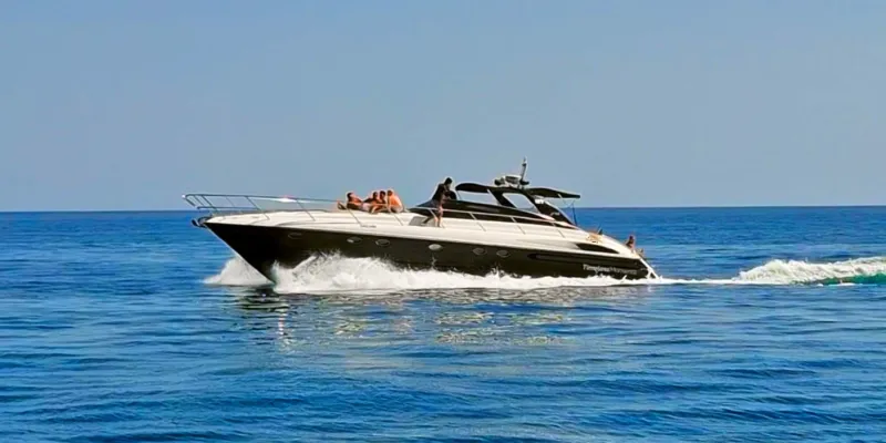 What Happens on a Luxury Yacht Charter in the Algarve?