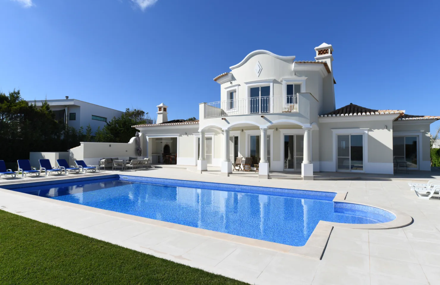 Vilamoura Villa for Sale