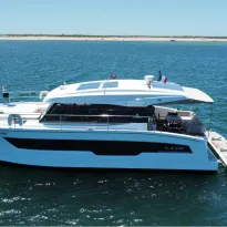 FOUNTAINE PAJOT 40' - Barco com tripulação Portugal