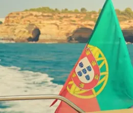 Feel Portugal with Every Wave 1